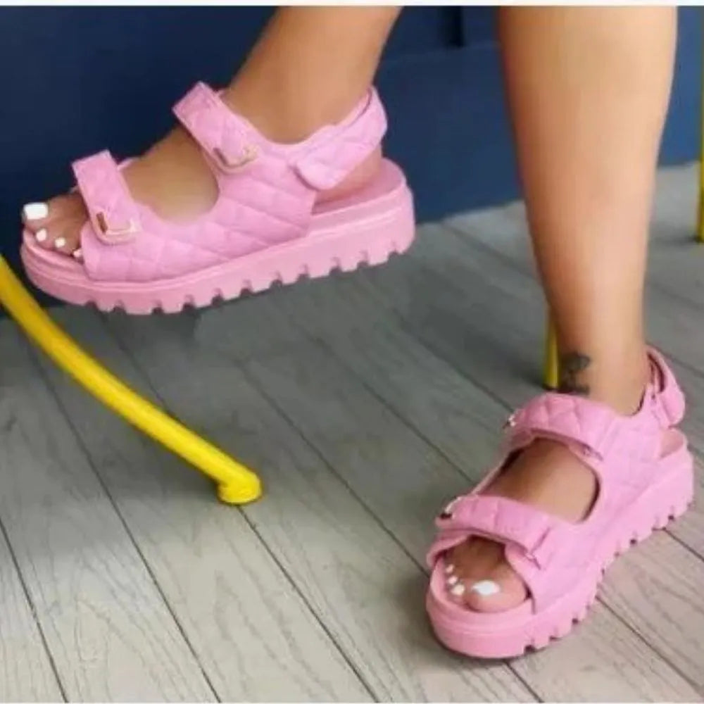 Damen-Sandalen mit Klettverschluss: Optimaler Komfort und unwiderstehlicher Stil