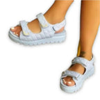 Damen-Sandalen mit Klettverschluss: Optimaler Komfort und unwiderstehlicher Stil